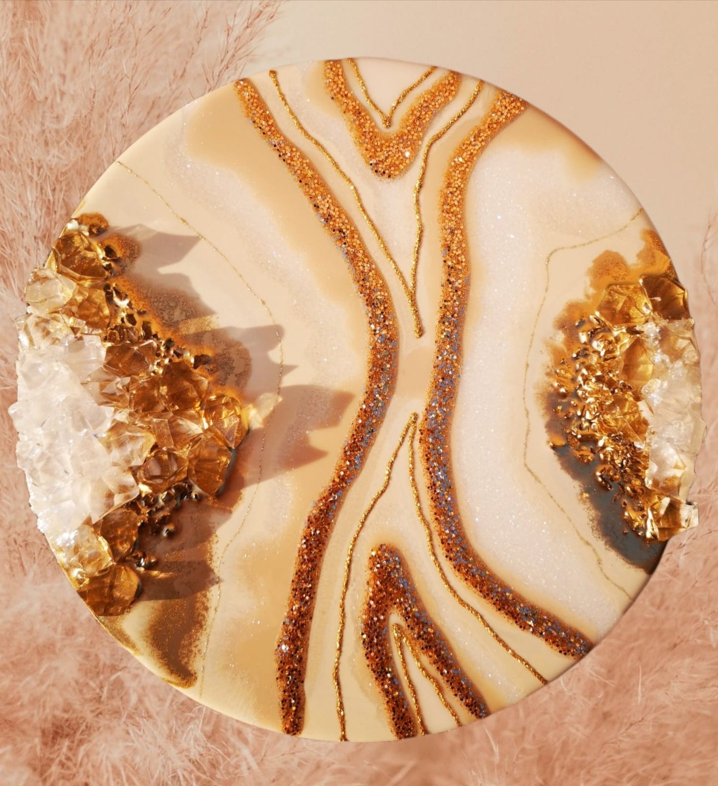 Runde Geode in Creme-Beige