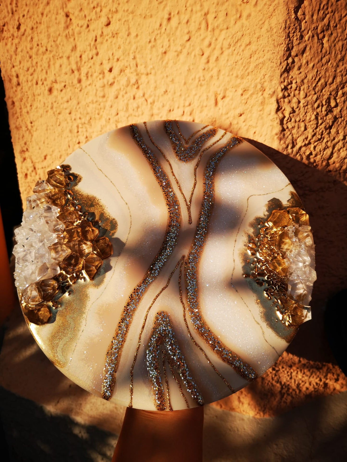 Runde Geode in Creme-Beige